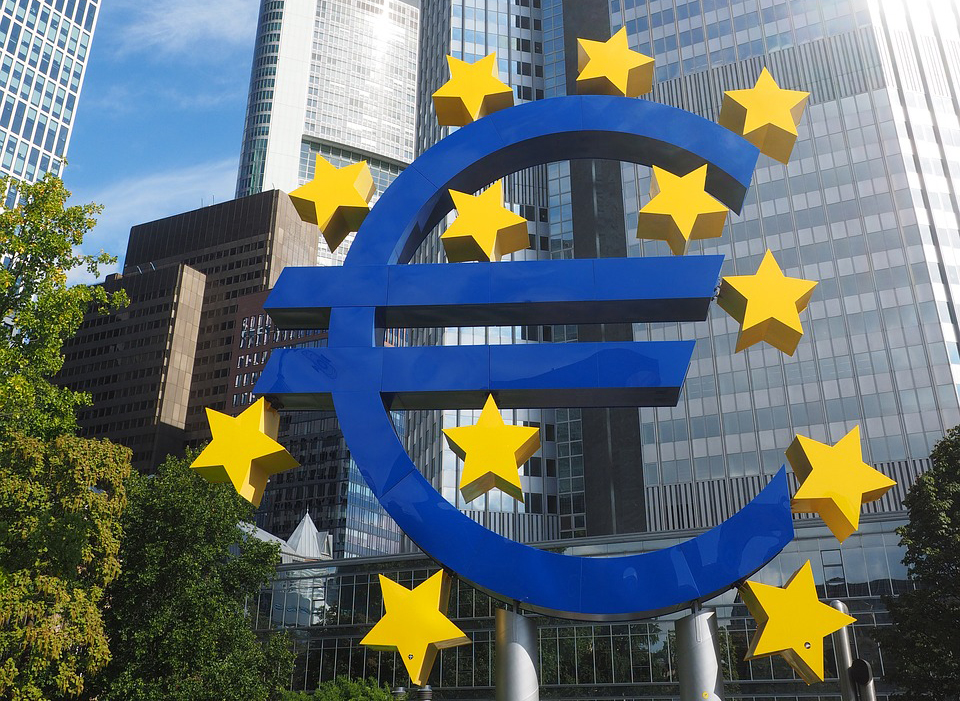 Dohľad nad finančným trhom, Finančné služby v EÚ