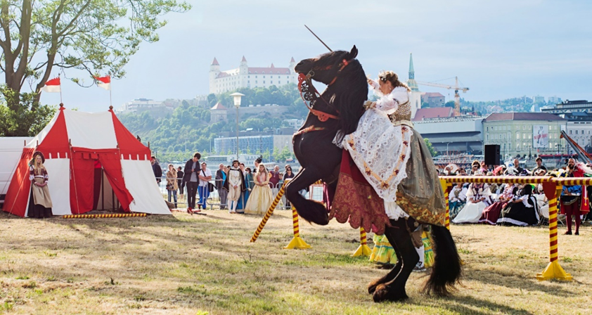 Bratislavské korunovačné dni s účasťou NBS sa začínajú už v piatok
