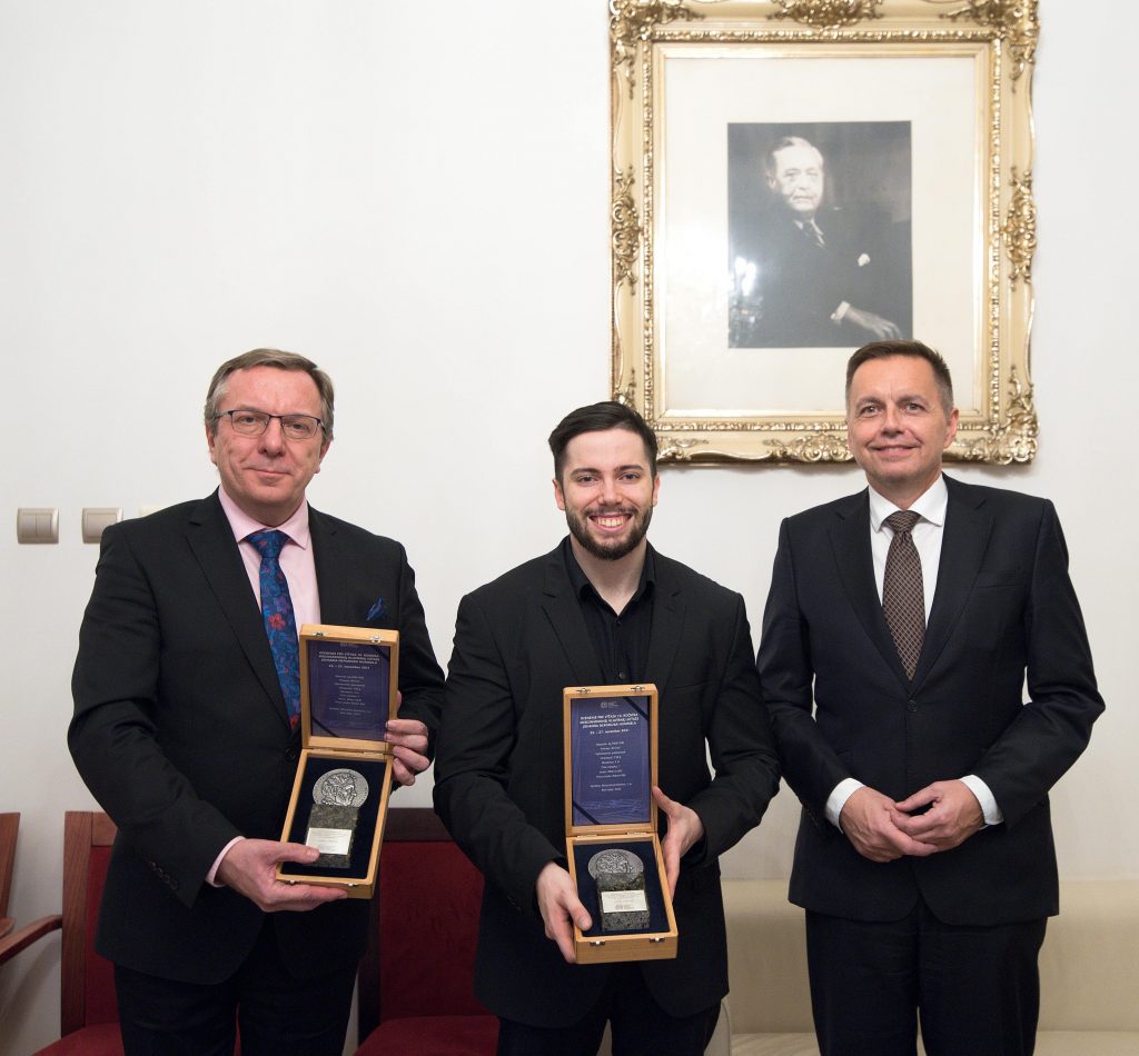 Víťaz medzinárodnej klavírnej súťaže Johanna Nepomuka Hummela si prevzal Cenu Národnej banky Slovenska