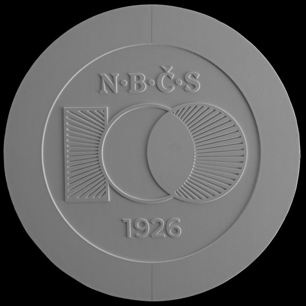 Bankovky a mince, Výsledky verejnej anonymnej súťaže na výtvarný návrh zlatej zberateľskej euromince v nominálnej hodnote 33 eur k 100. výročiu začiatku činnosti Národnej banky Československej