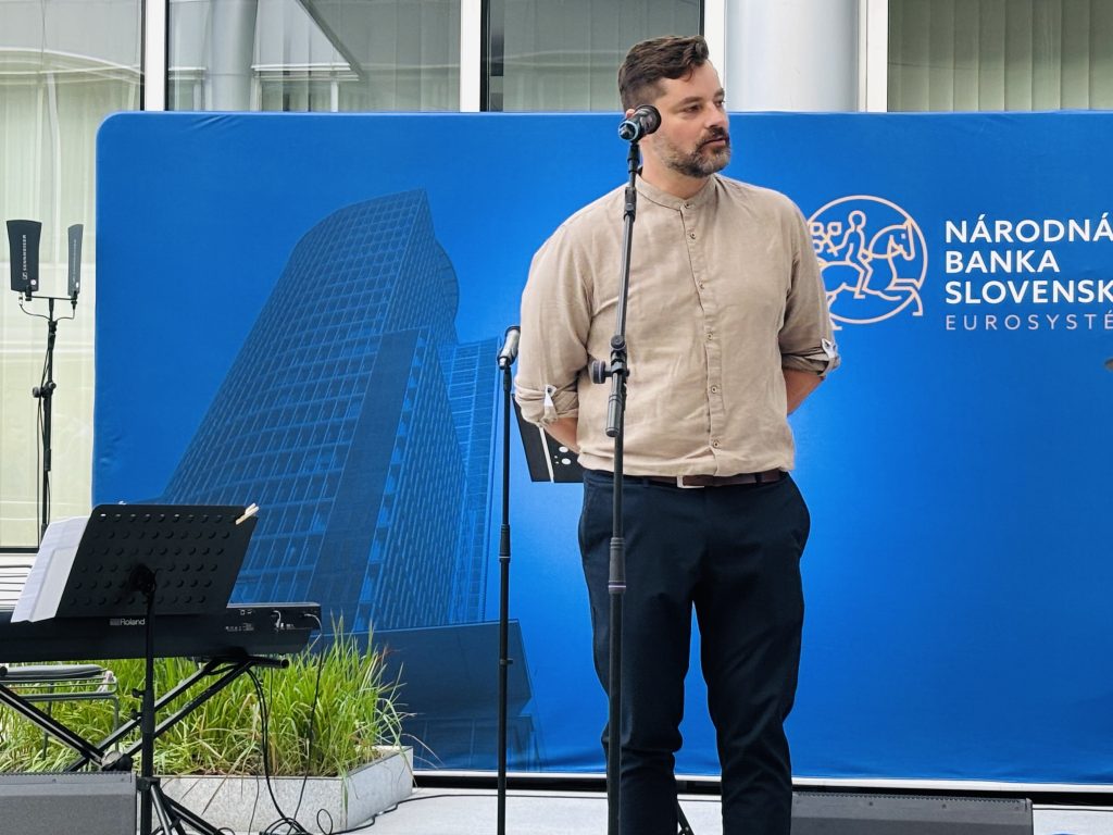 Národná banka Slovenska otvorila átrium súčasnému slovenskému sochárstvu