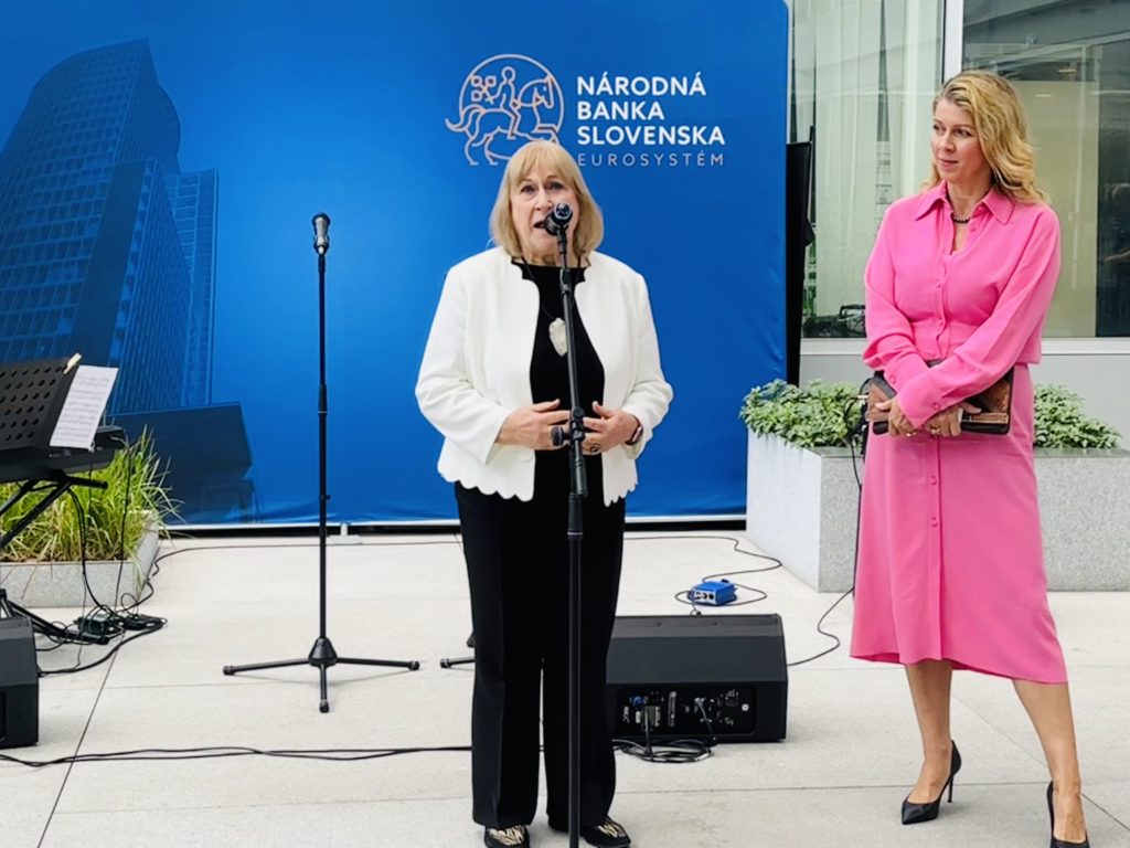 Národná banka Slovenska otvorila átrium súčasnému slovenskému sochárstvu